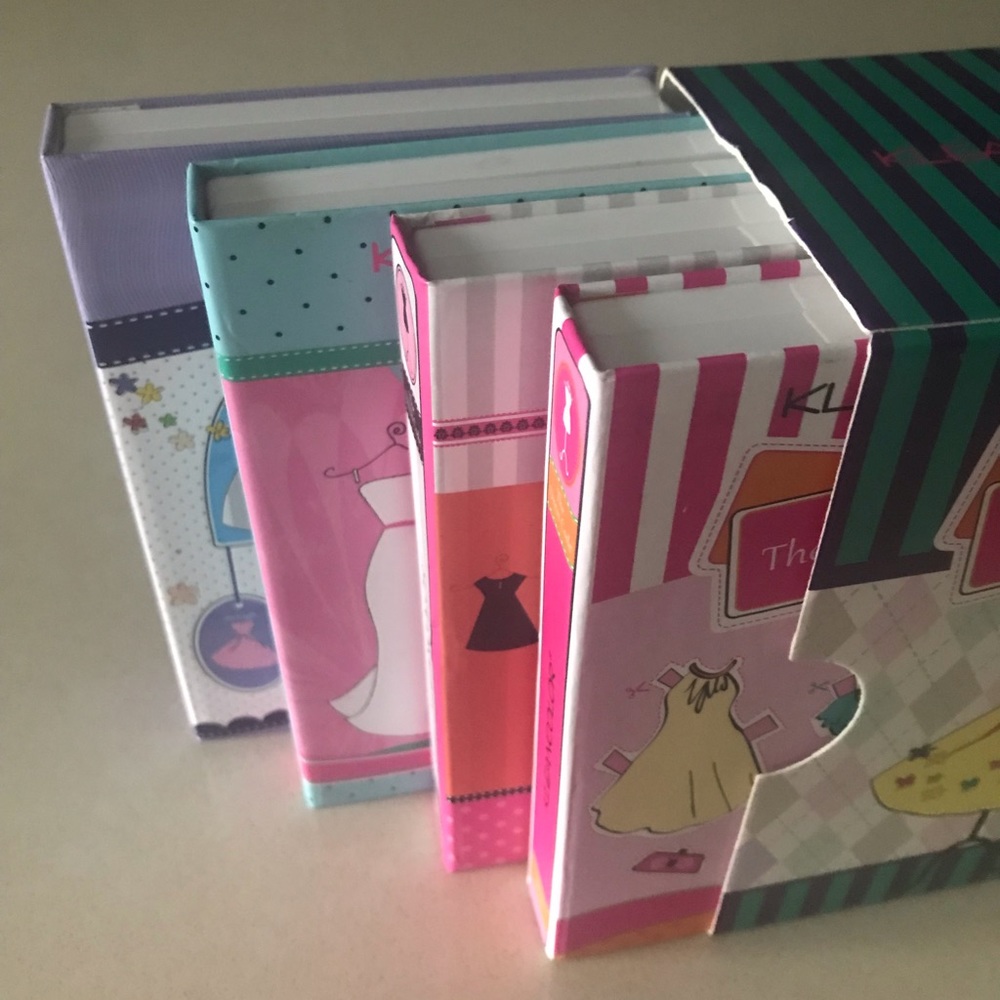 ❤️Cute eyeshadow book palette ❤️